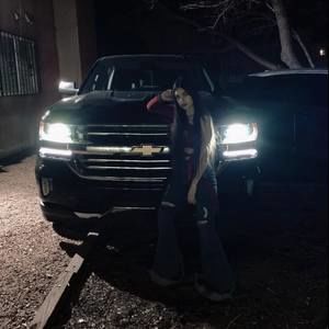 Meet your Posher, Michel